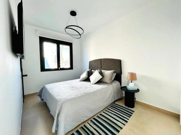 Chalet independiente en venta en Avenida el Fenoll, 21, Guardamar del Segura
thumbnail 2