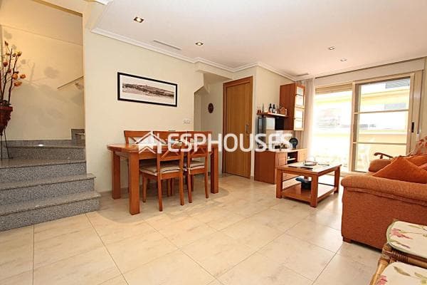 Chalet pareado photo 1