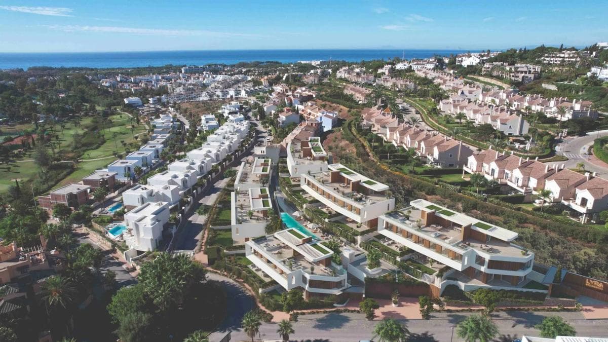 Venta de chalet adosado en Del Priorato s/n , Estepona photo 3