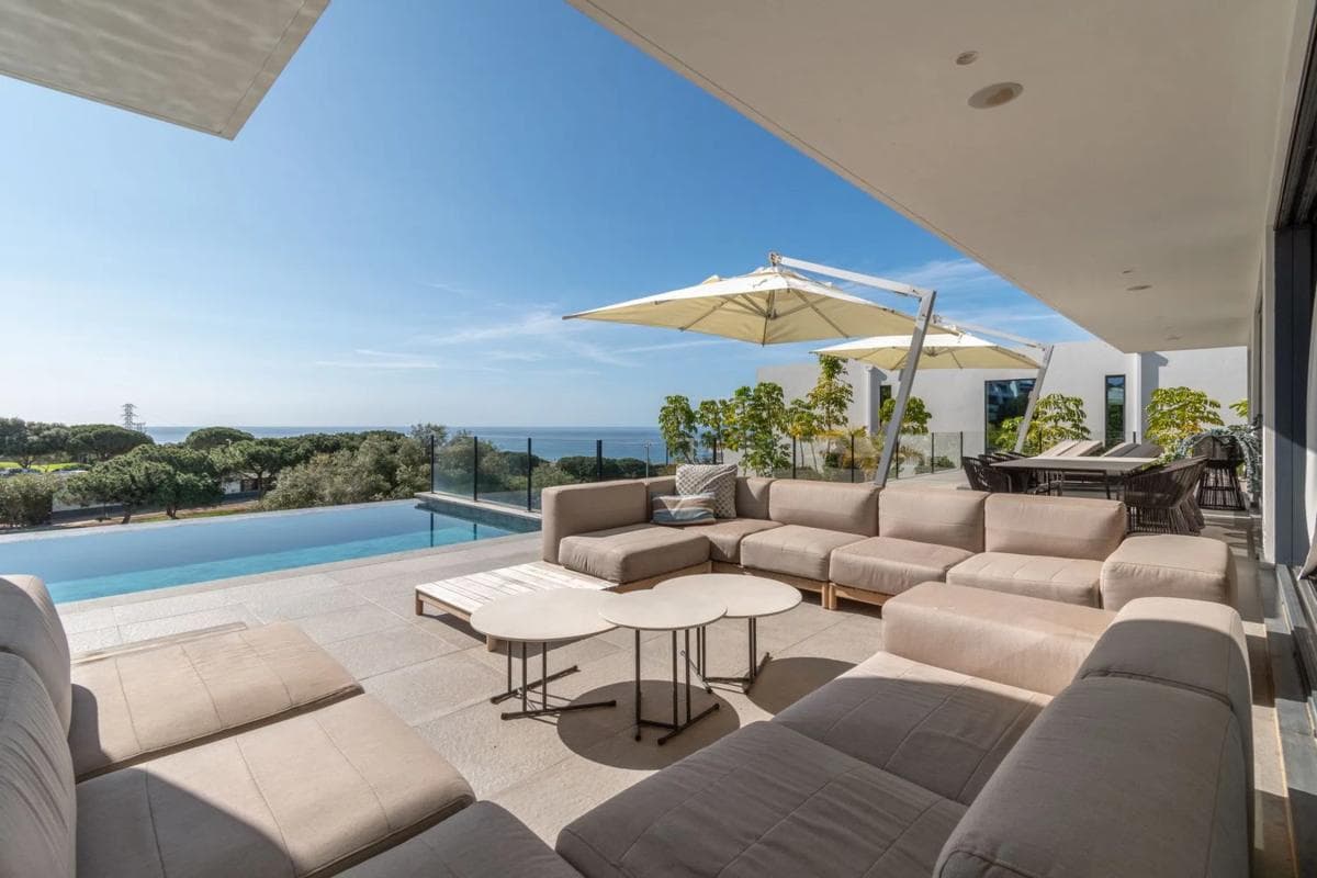 Properties for sale and rent in Spain photo 3
