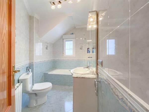Chalet independiente en venta en Calle Murillo, Rojales
thumbnail 1