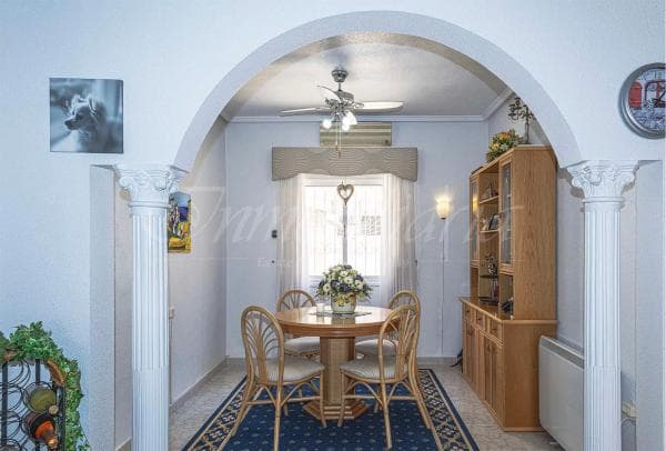 Chalet adosado en venta en Calle Conjunto Granada , Rojales thumbnail 2