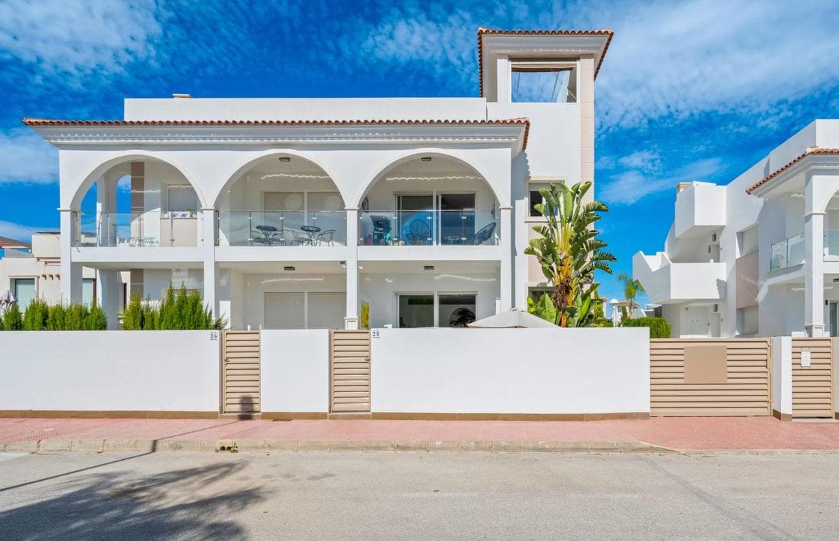 Venta de piso en AV SALVADOR DEL, 55, Rojales
photo 3
