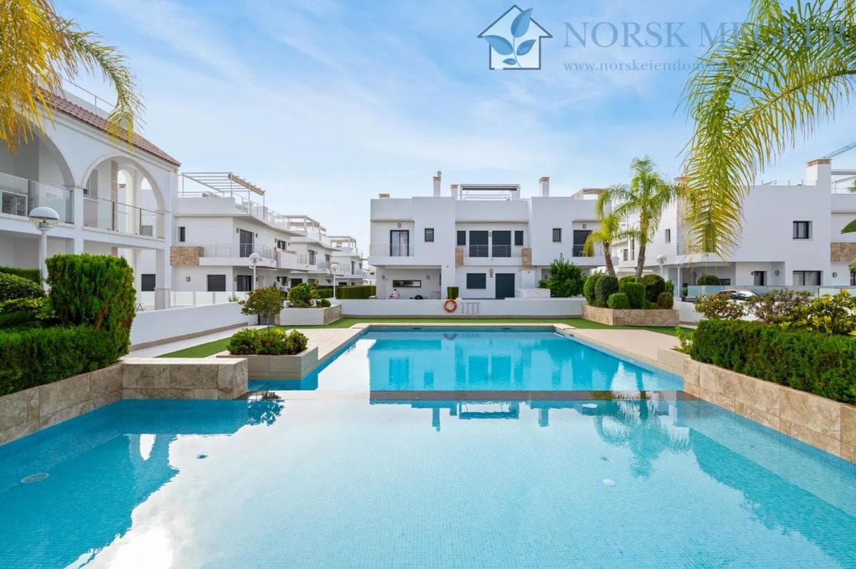 Properties for sale and rent in Spain photo 4