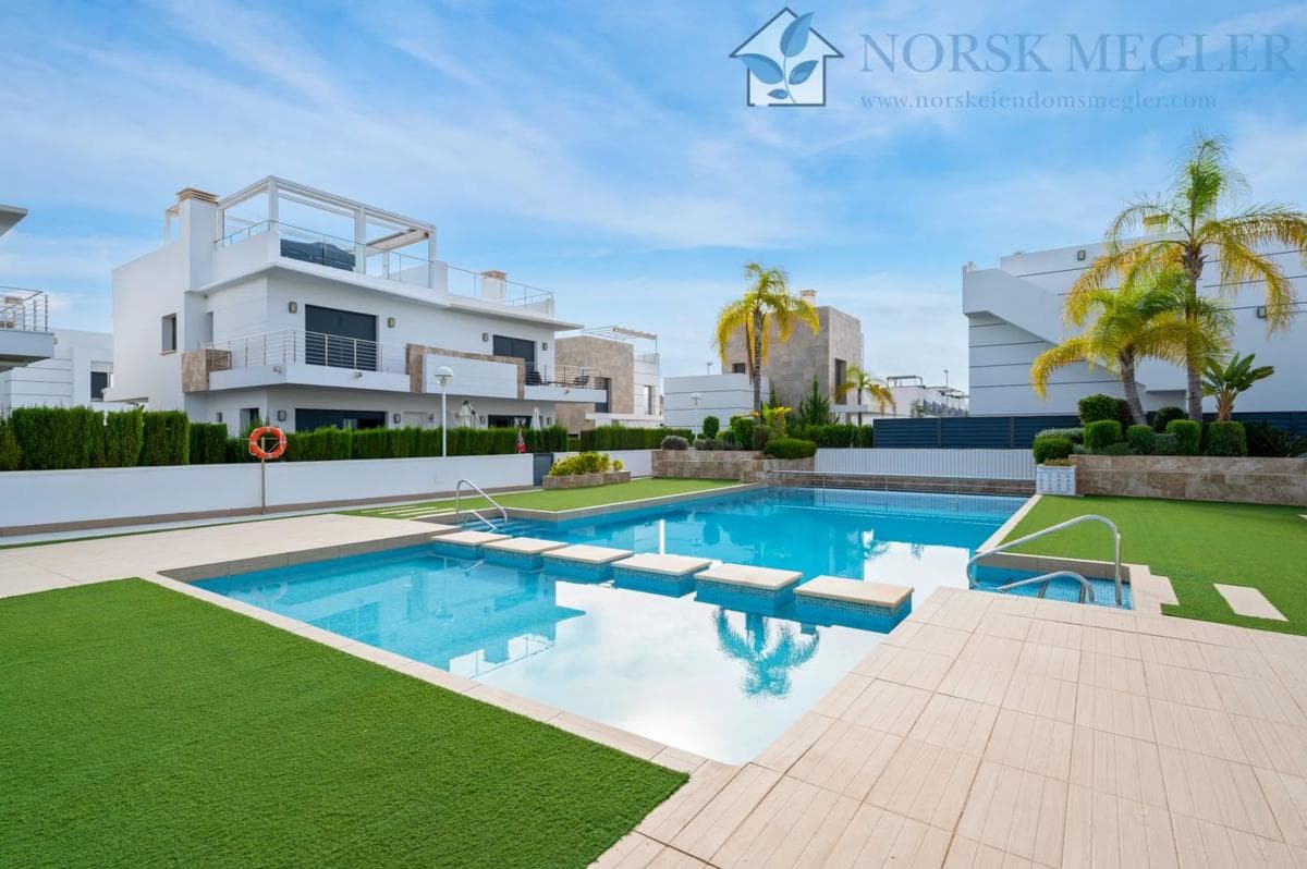 Properties for sale and rent in Spain photo 5