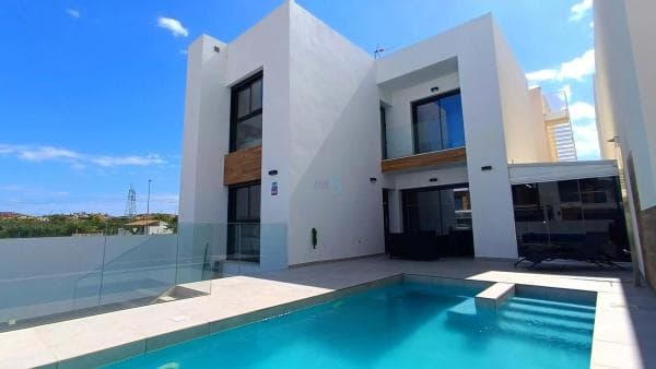 Chalet independiente en venta en Centro, Rojales
photo 1