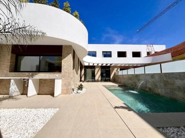 Chalet independiente en venta en Centro, Rojales
thumbnail 1