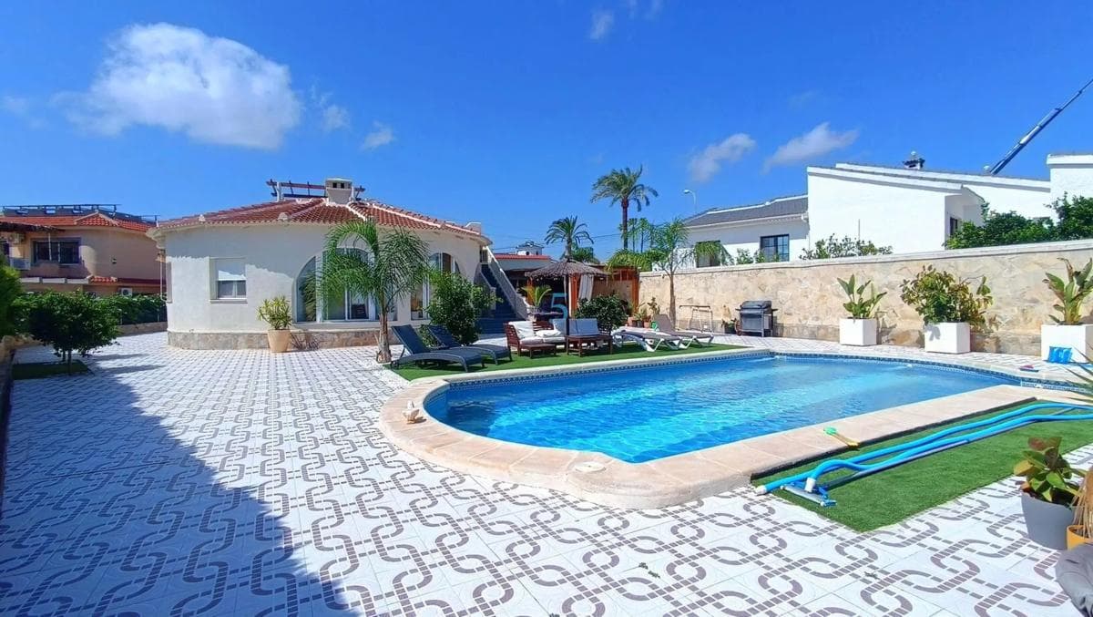 Venta de chalet independiente en Ciudad Quesada, Rojales
photo 2