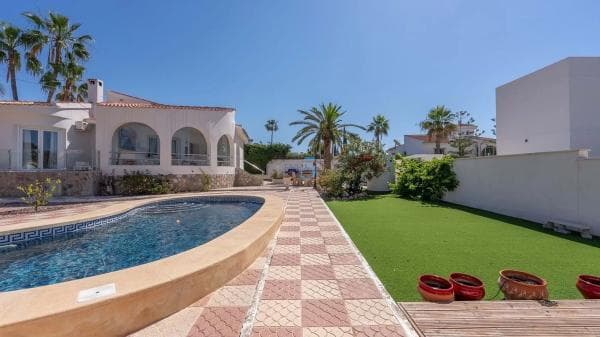 Chalet independiente en venta en Ciudad Quesada, Rojales
thumbnail 1