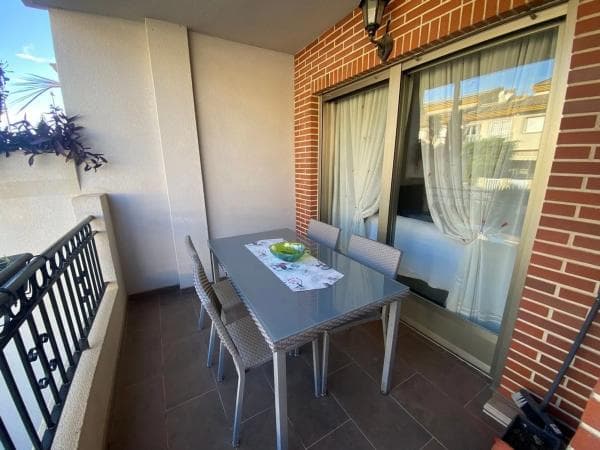 Chalet adosado en venta en Centro , Rojales thumbnail 2