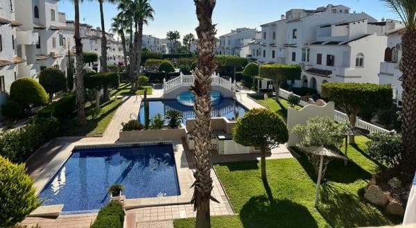 Квартира на продажу на Calle Elche, 4, Рохалес photo 1