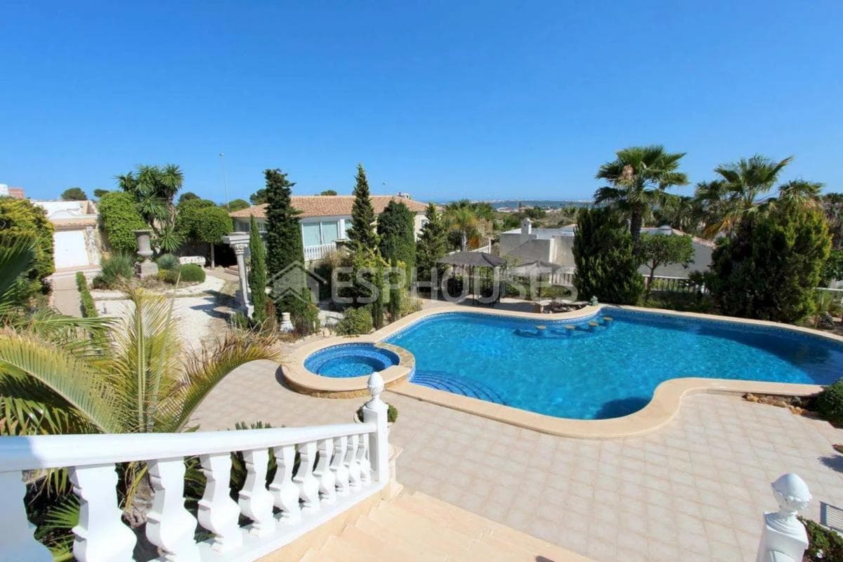 Продажа отдельного шале в Ciudad Quesada, Рохалес photo 2