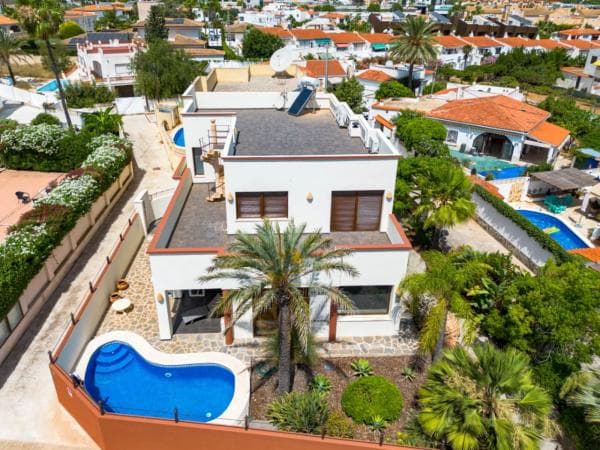 Chalet independiente en venta en L'Albir, Alfaz del Pi
thumbnail 1