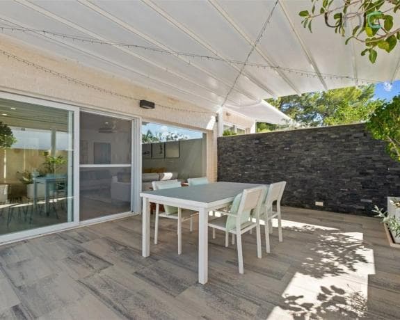 Chalet independiente en venta en Colonia Escandinavia-Cautivador, Alfaz del Pi
photo 1