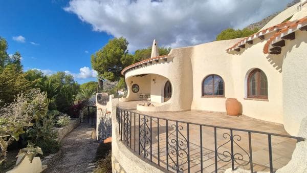 Chalet independiente en venta en Calle l'Aitana, Altea
thumbnail 1