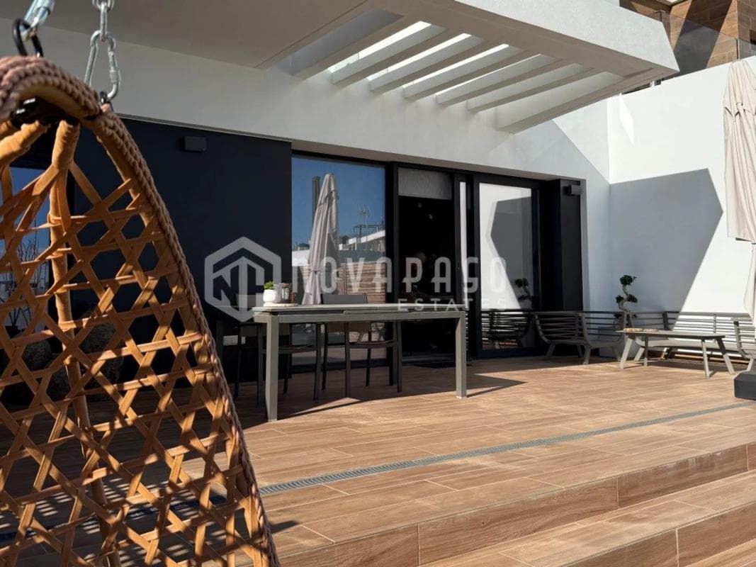 Venta de chalet adosado en Calle de Brasil , Finestrat photo 3