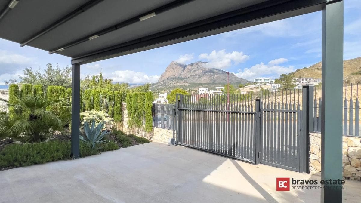 Venta de chalet independiente en Plaza Alfarella. Sector 13, Finestrat
photo 2