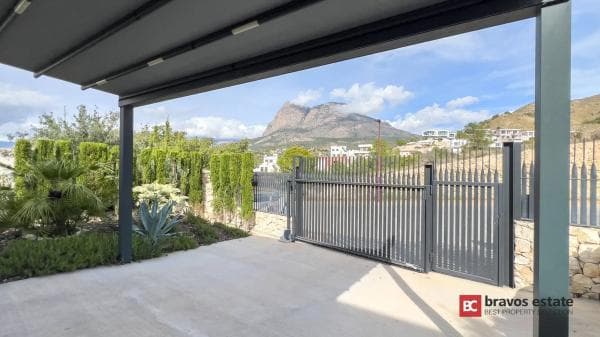 Chalet independiente en venta en Plaza Alfarella. Sector 13, Finestrat
thumbnail 1