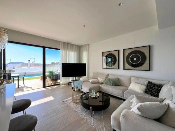 Chalet independiente en venta en Balcón de Finestrat-Terra Marina, Finestrat
thumbnail 1