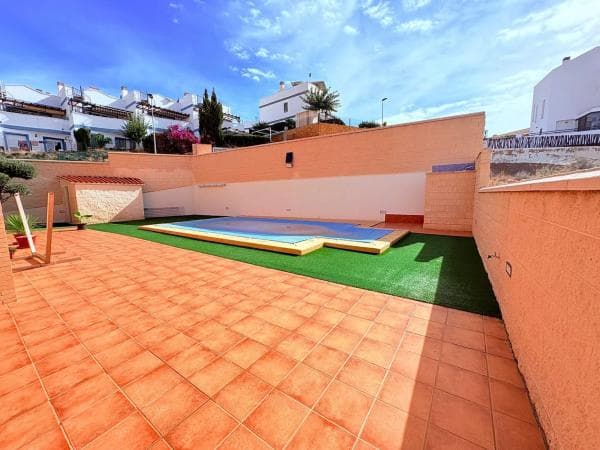 Chalet independiente en venta en Calle Jaén, Finestrat
photo 1