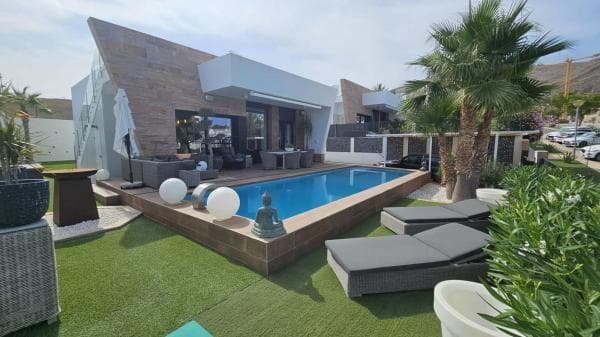 Chalet independiente en venta en Balcón de Finestrat-Terra Marina, Finestrat
thumbnail 2