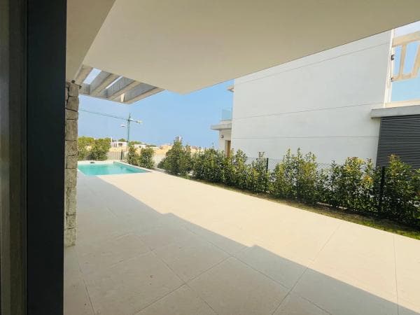 Chalet independiente en venta en Calle Praga, 58, Finestrat
photo 1