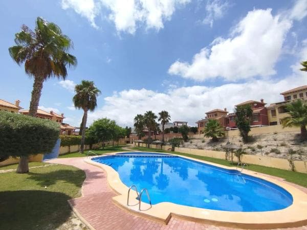 Chalet pareado photo 1