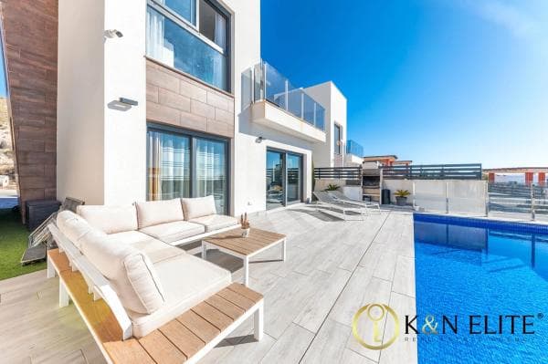 Chalet independiente en venta en Avenida de Granada, Finestrat
thumbnail 2
