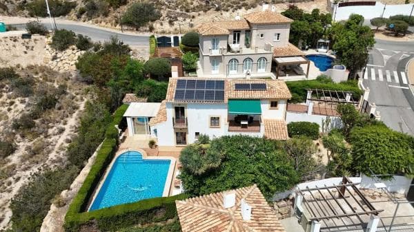 Chalet independiente en venta en Golf Bahía, Finestrat
thumbnail 1