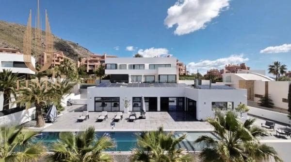 Chalet independiente en venta en Golf Bahía, Finestrat
photo 1