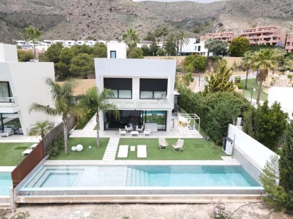 Chalet independiente en venta en Golf Bahía, Finestrat
photo 1