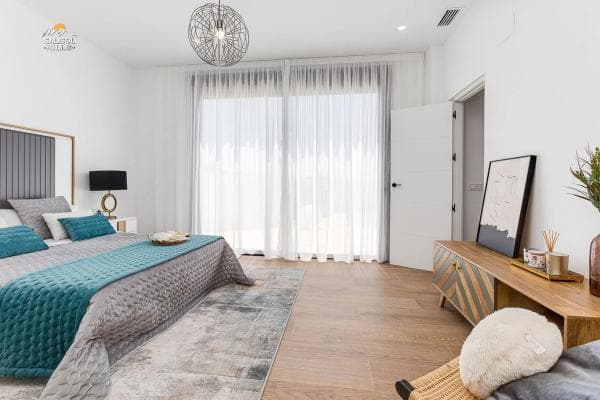 Chalet independiente en venta en Calle Rey Alfonso XII s/n, Finestrat
photo 1