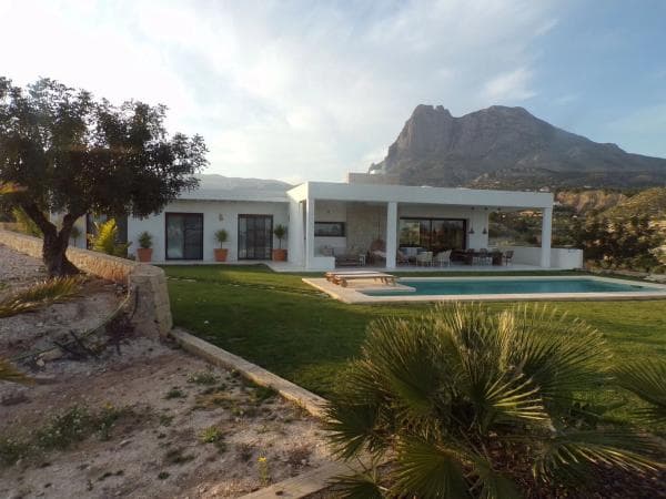 Chalet independiente en venta en Camino de l'Alfàs, 3, Finestrat
photo 1