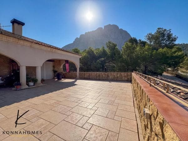 Chalet independiente en venta en Finestrat Pueblo, Finestrat
thumbnail 1