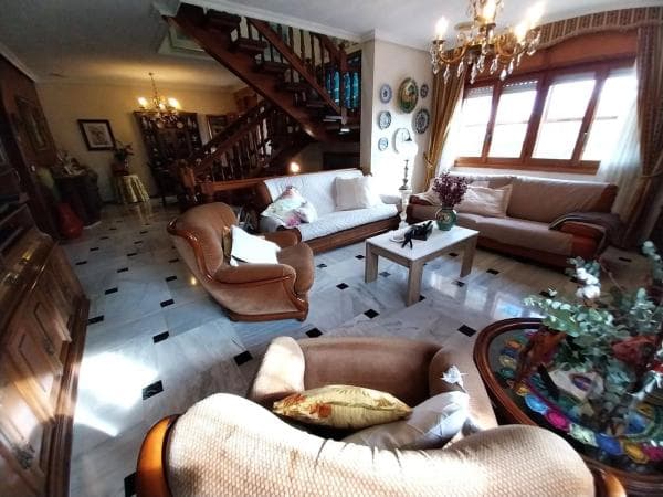 Independent chalet for sale in Calle Guadalupe, La Nucia
thumbnail 2