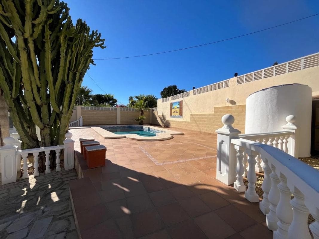 Venta de chalet independiente en Calle Vall de Beneixama, 11 C, La Nucia
photo 5