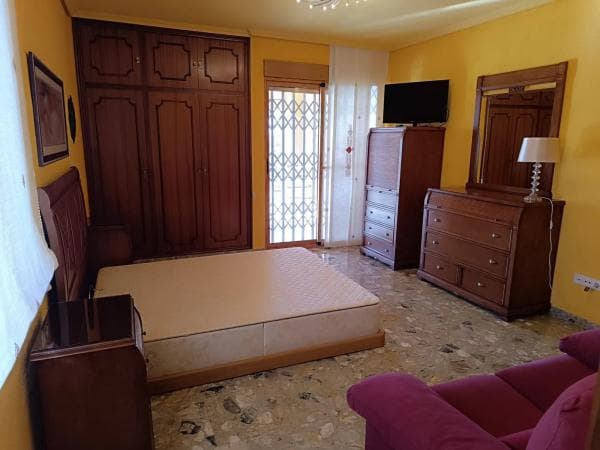Independent chalet for sale in Barranco Hondo, La Nucia
photo 1