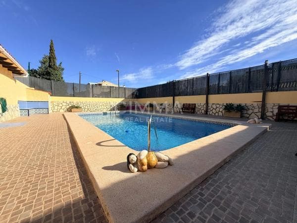 Independent chalet for sale in Calle de l'Abellerol, La Nucia
thumbnail 2