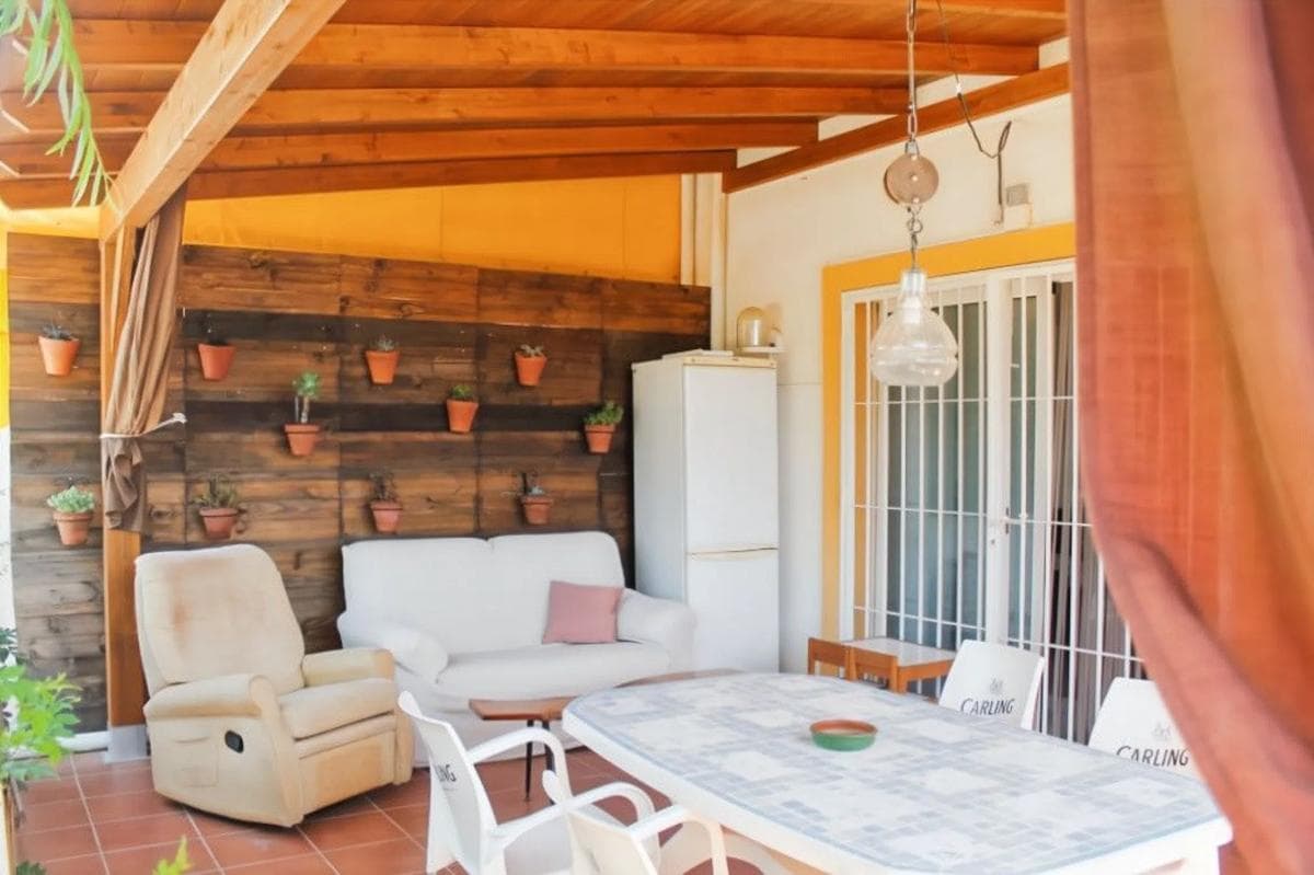 Properties for sale and rent in Spain photo 3