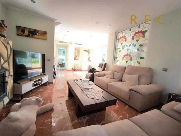 Independent chalet for sale in Coloma, La Nucia
thumbnail 2