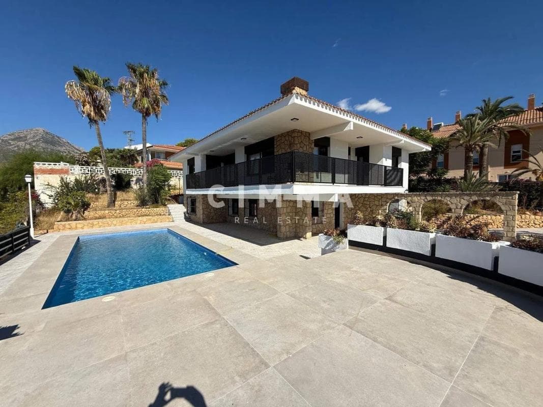 Venta de chalet independiente en Montebello - Nou Espai, La Nucia
photo 4