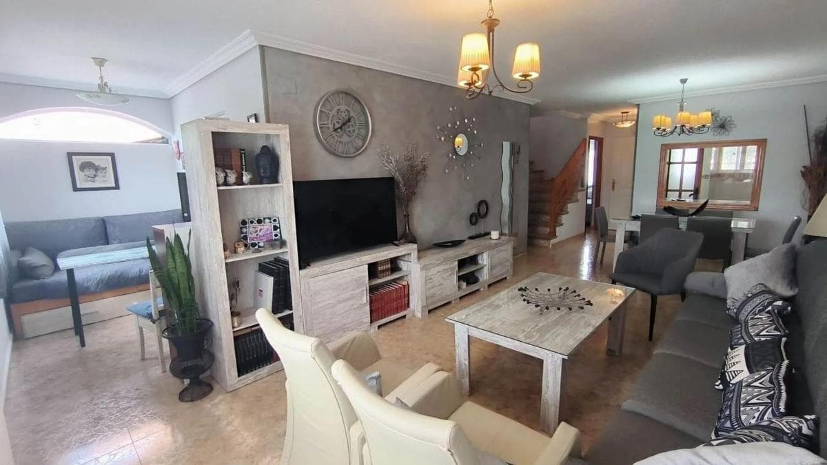 Venta de chalet independiente en Barranco Hondo, La Nucia
photo 3