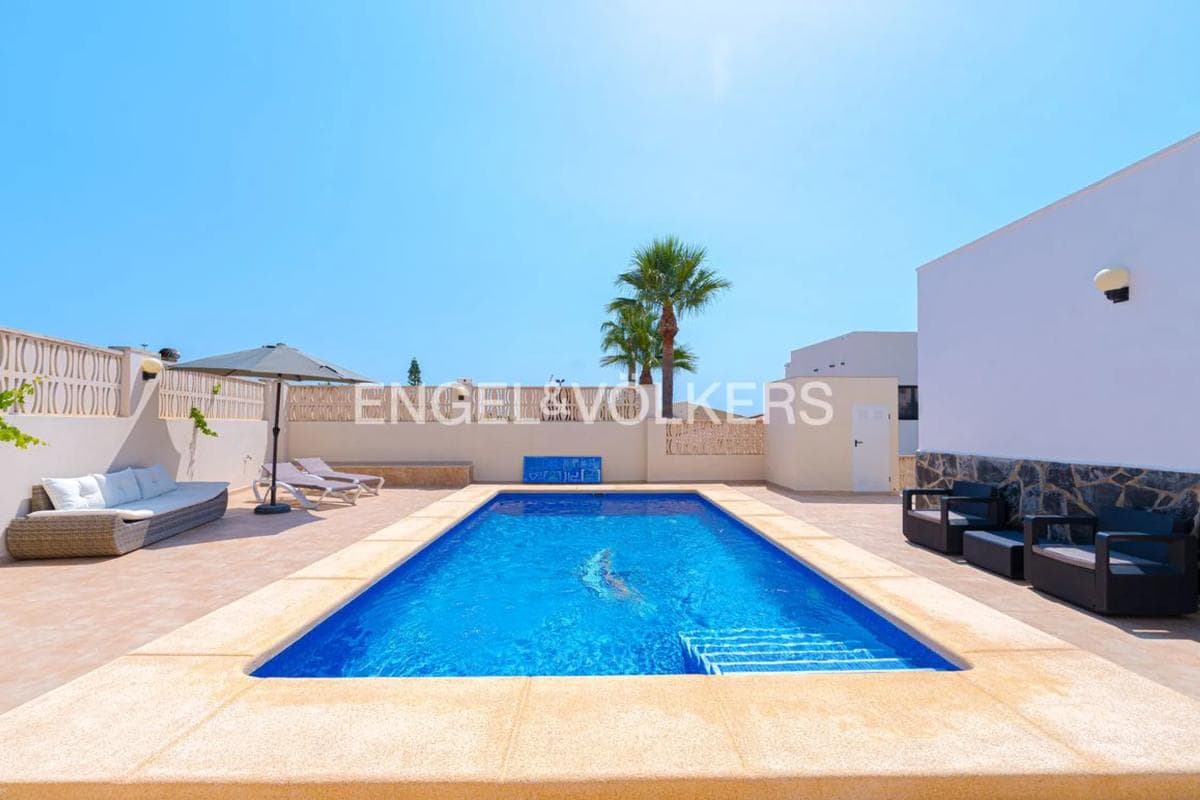 Venta de chalet independiente en Calle Llevant, La Nucia
photo 5
