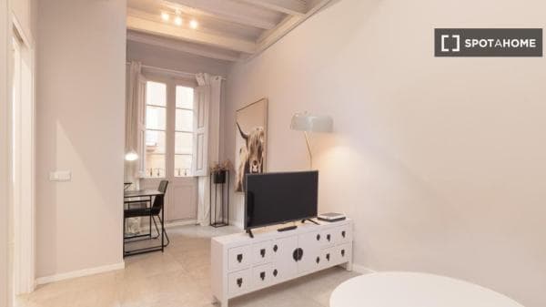 Piso en alquiler en Carrer de les Moles , Barcelona thumbnail 2