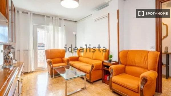 Apartment for rent in C. de Sancho Dávila , Madrid thumbnail 2