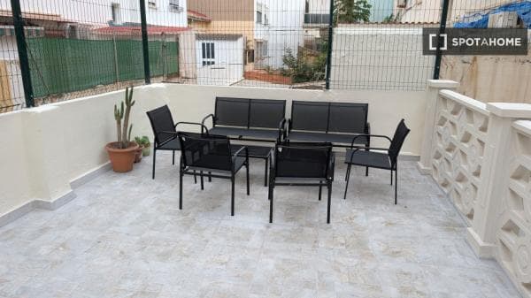 Piso en alquiler en C. d' Antonio Ponz , València photo 1