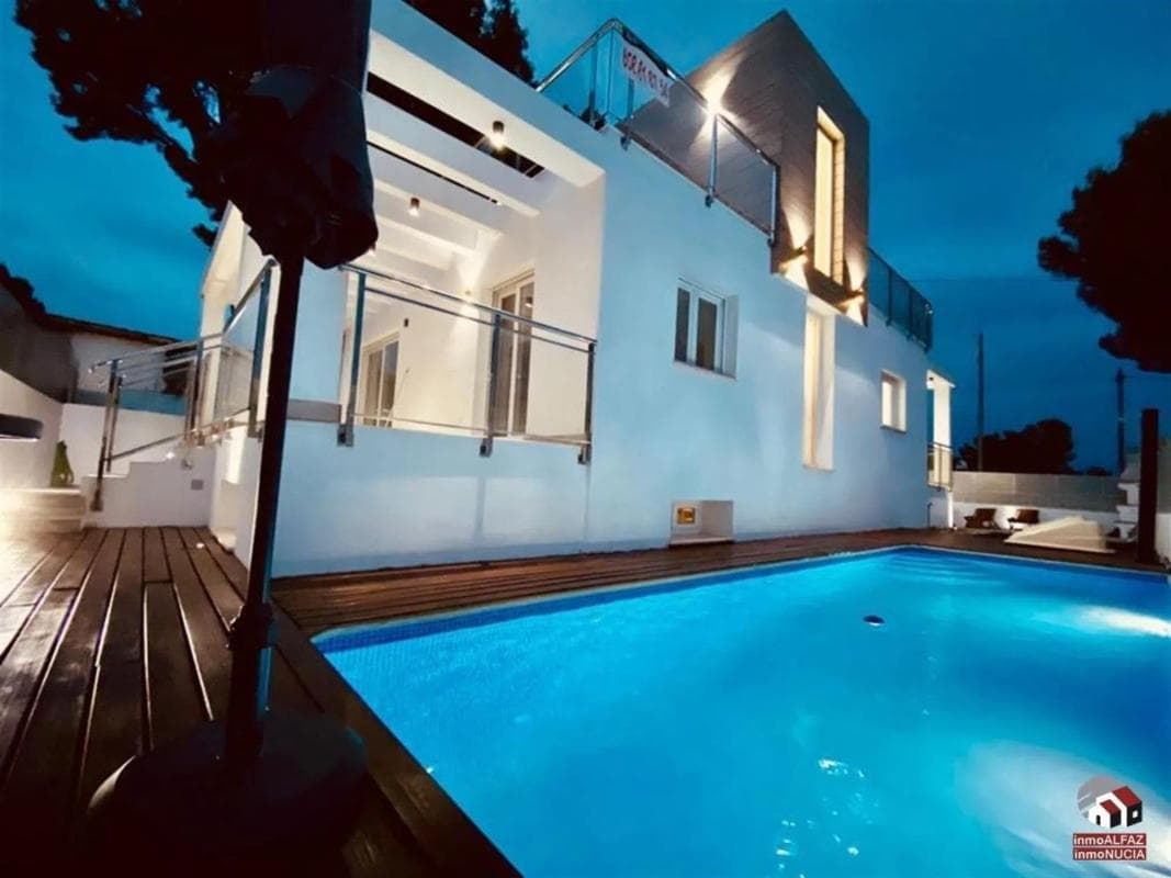 Venta de chalet independiente en Avenida de Coloma, La Nucia
photo 2