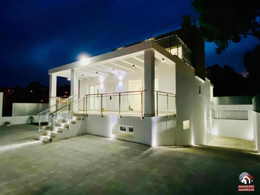Venta de chalet independiente en Avenida de Coloma, La Nucia
photo 3
