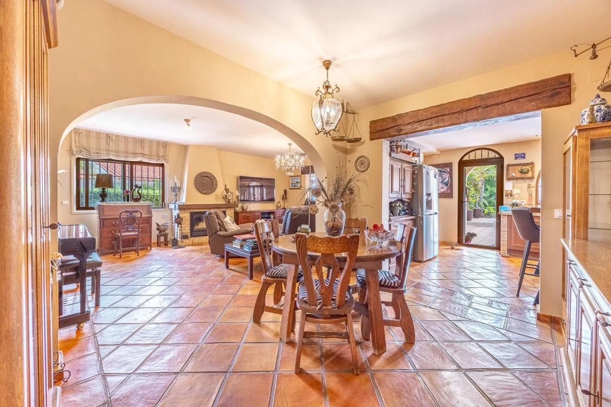 Venta de chalet independiente en Calle Flamenc, La Nucia
photo 3