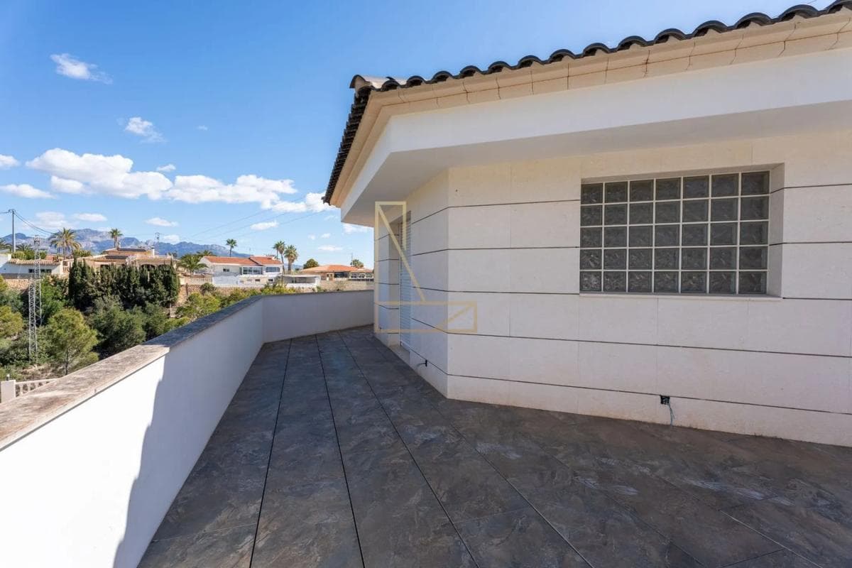 Venta de chalet independiente en Calle Acacies, La Nucia
photo 5